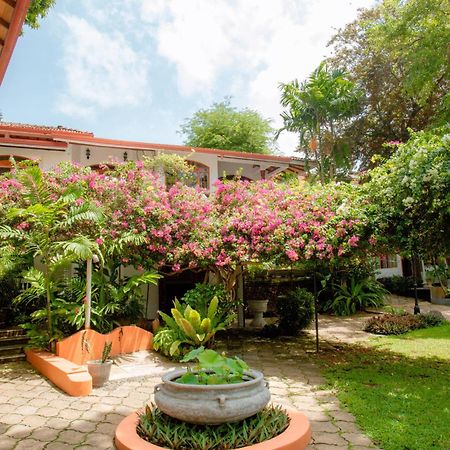 Ayubowan Swiss Lanka Bungalow Resort Bentota Exterior foto