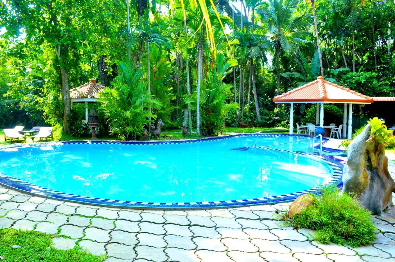 Ayubowan Swiss Lanka Bungalow Resort Bentota Exterior foto