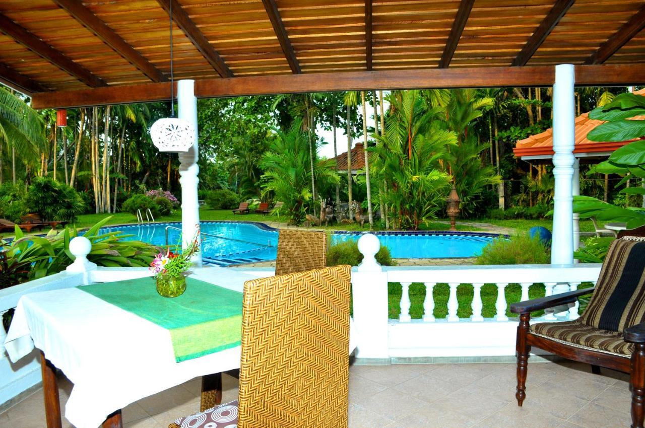 Ayubowan Swiss Lanka Bungalow Resort Bentota Exterior foto